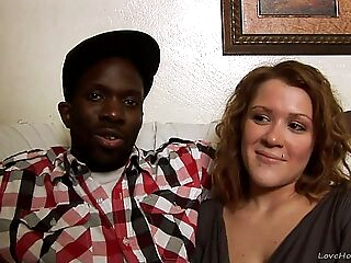 Interracial homemade couple shows their capability faculty on camera